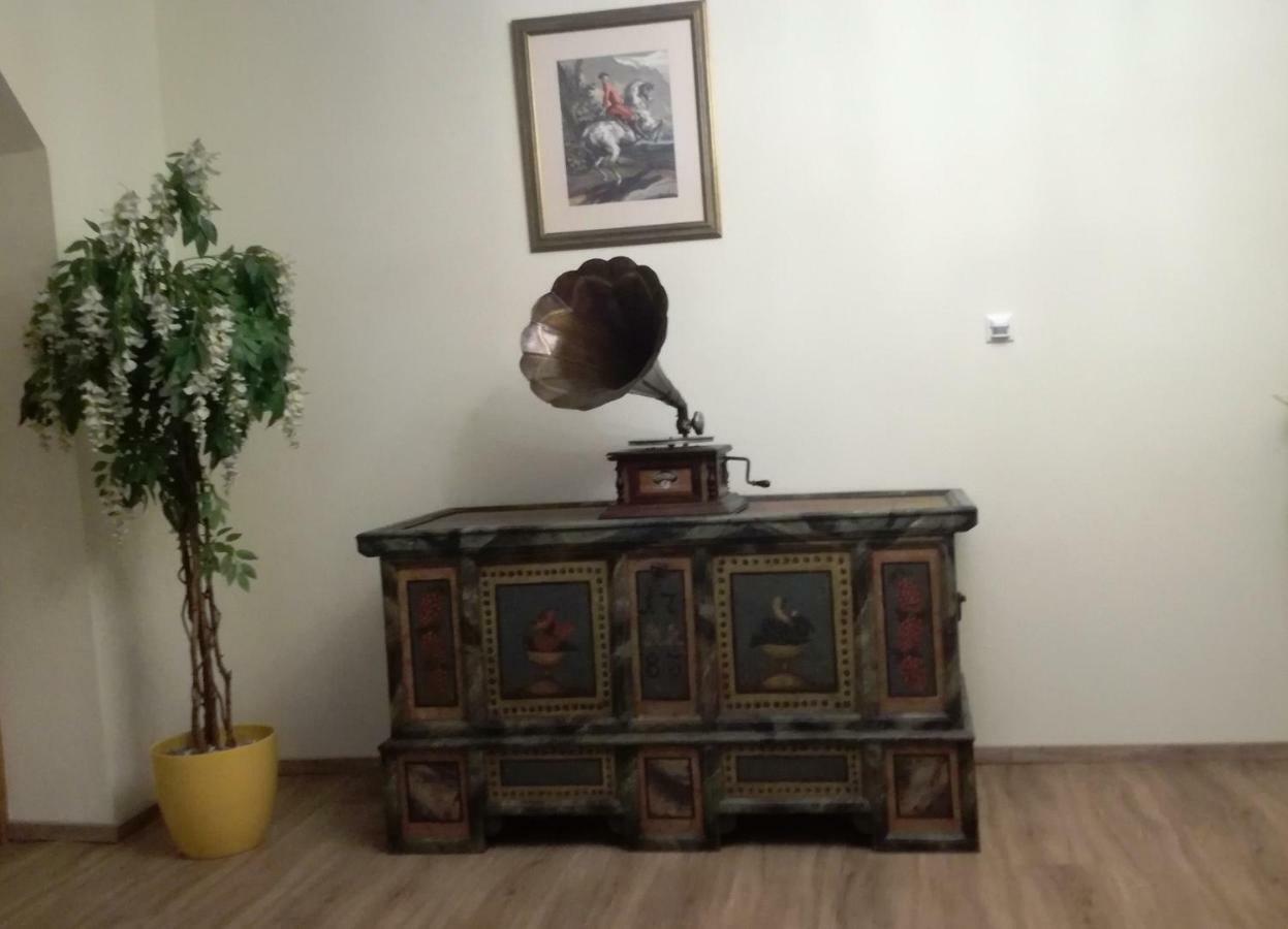 Hotel - Garni Mittelpunkt-Europa Gmbh Braunau am Inn Dış mekan fotoğraf
